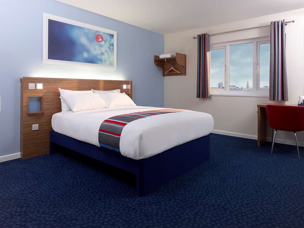 Travelodge Walton On Thames Ruang foto