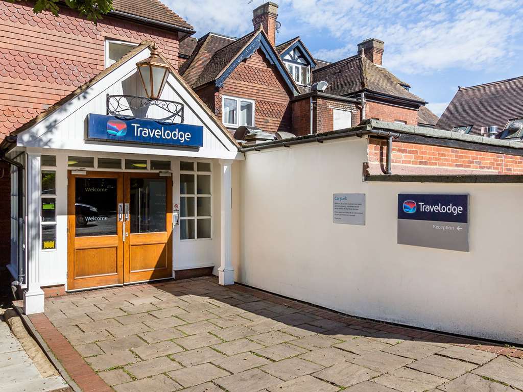 Travelodge Walton On Thames Bagian luar foto