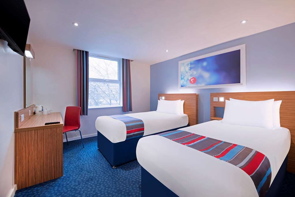Travelodge Walton On Thames Ruang foto